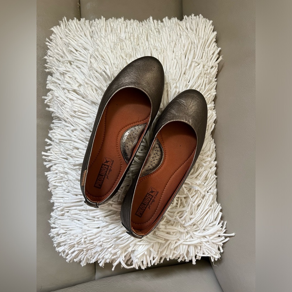 Pikolinos Cullera Flats Women’s Sz 37 7 Metallic Gray Taupe Calfskin Leather